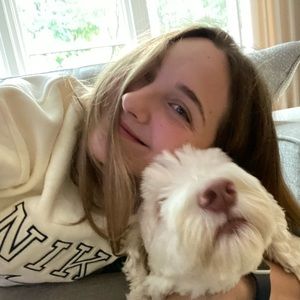 Meet your Posher, Em